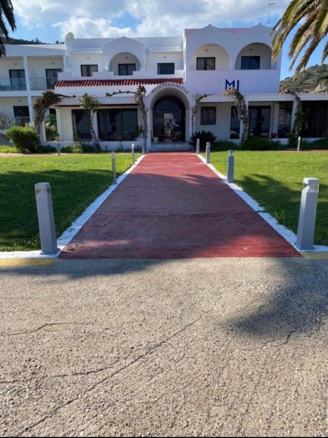 Mediterranean Hotel Karpathos Exterior foto